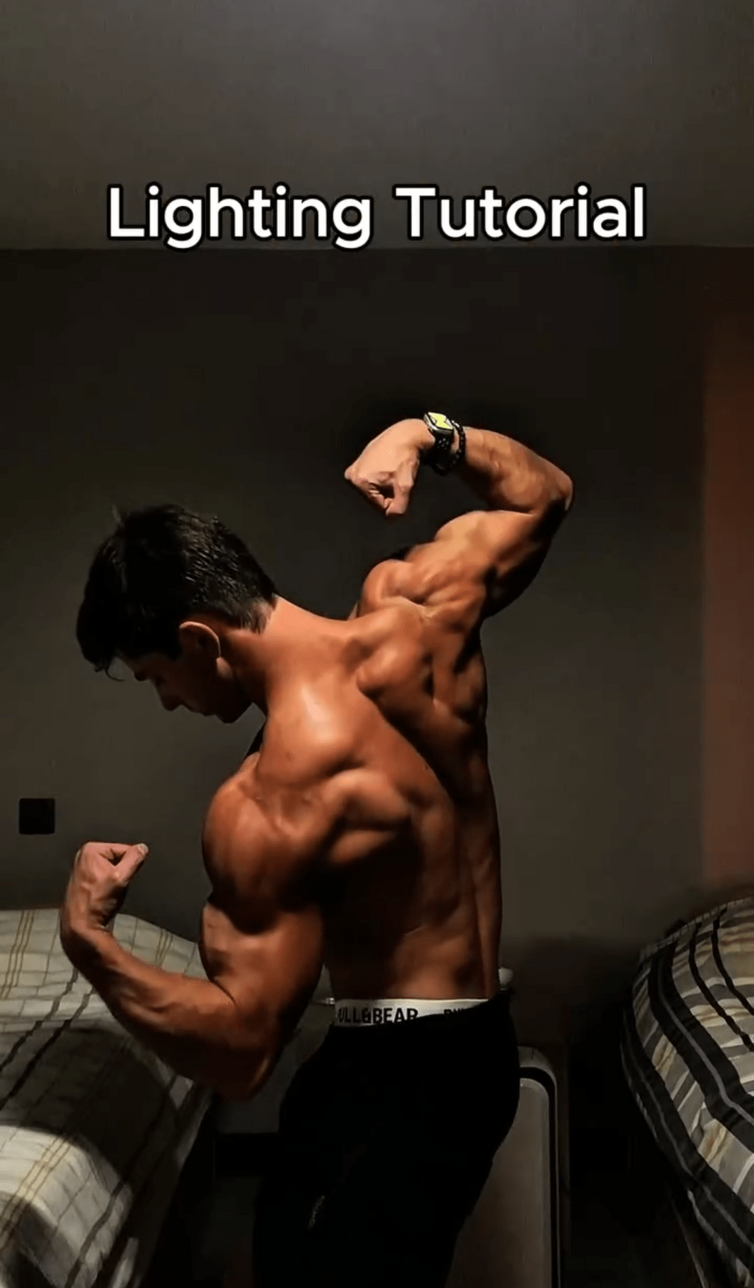 Gymlamp: Magnetic Gym-Lamp for Perfect Posing & Photography – GymLamp